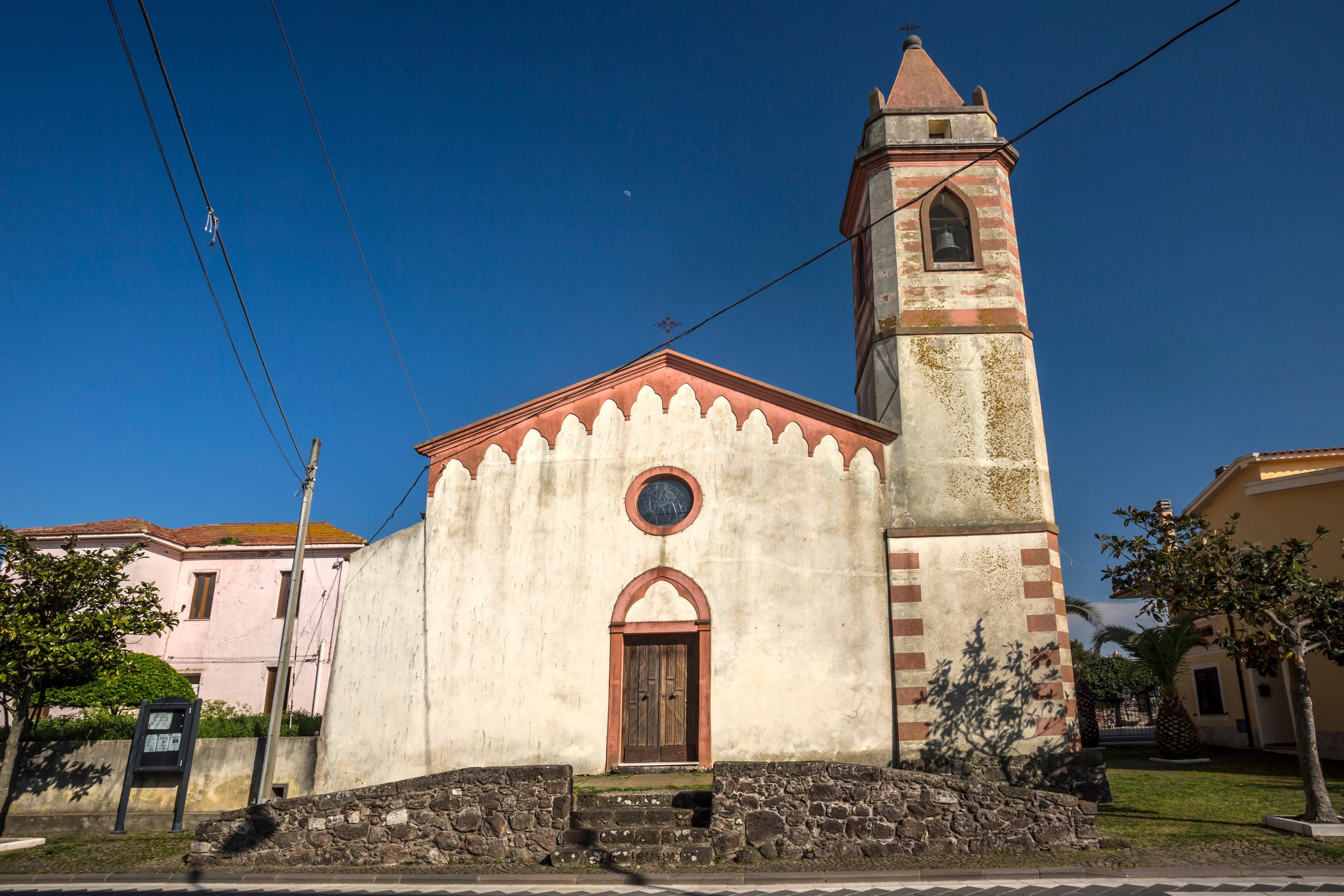 Esterno Chiesa Sant'Anna - Tinnura  Nord Sardegna