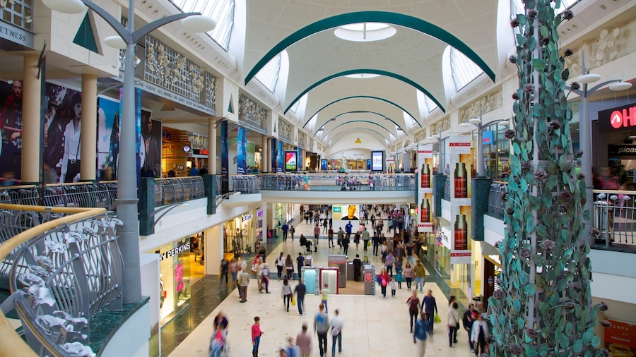 Bluewater Shopping Centre which includes fashion, shopping and interior views