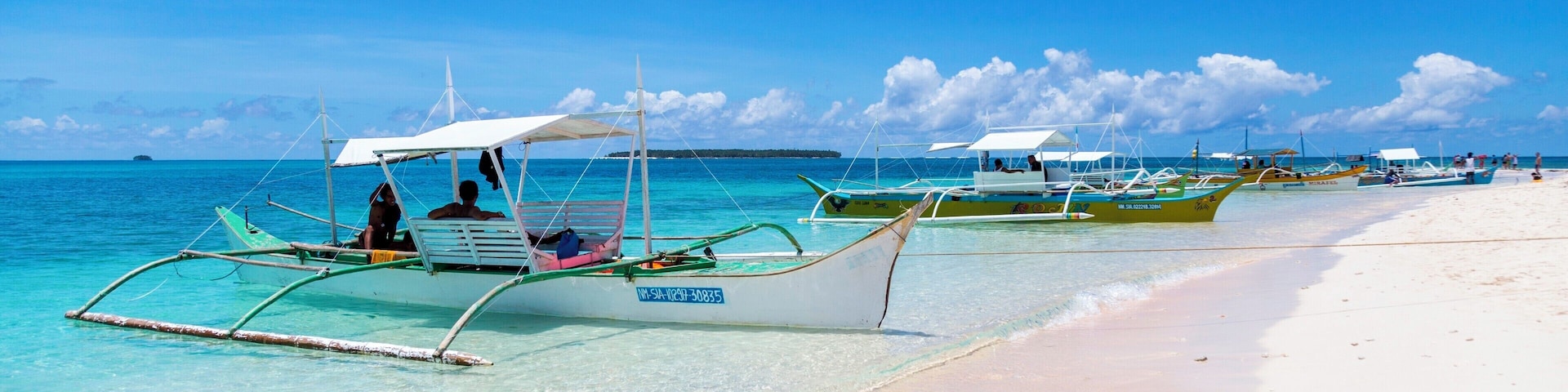 There is not a single tree on Naked Island. Just a white sand paradise in Siargao, Philipinnes. #LifeAtExpedia