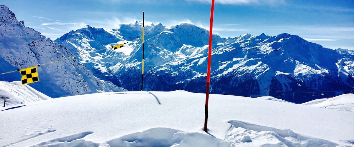 Its enormous ski area and varied terrain attracts skiers and snowboarders from around the globe and offers something for every level of skiers and snowboarder, from complete beginners to extreme freeride and professionals skiers as well as ski mountaineers. #LifeAtExpedia