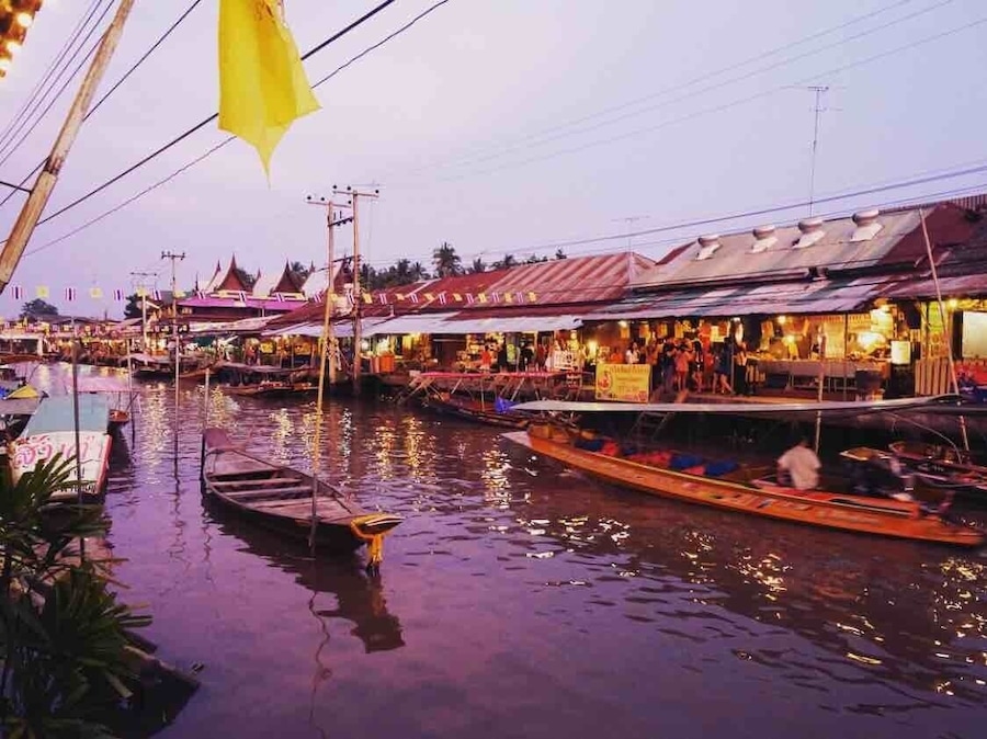 A very relaxing river tour and a great opportunity too for us to experience the life on a floating market among the locals