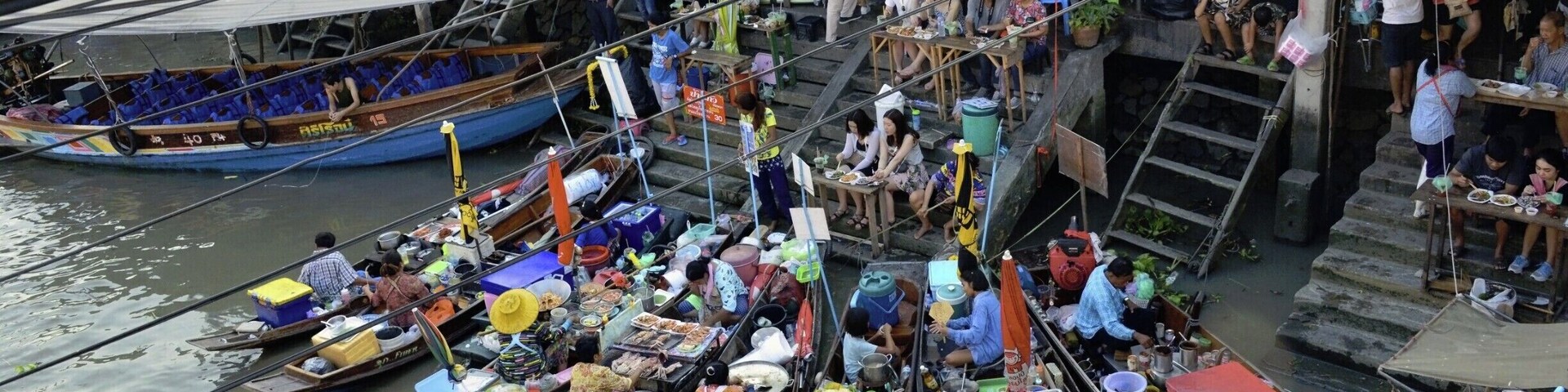 #Amphawa #Floating #Market #Bangkok #DayTrip
#Thailand #Backpacking #TravelPhotography #TravelBlogger
See you also on Instagram: ExploreWithSeba