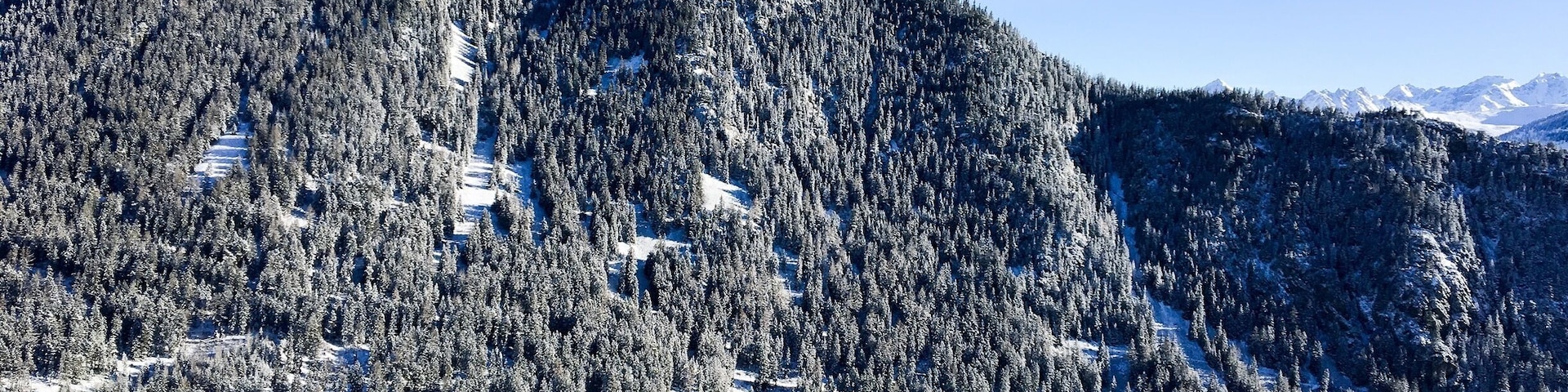 Champex-Lac is a nice quiet town for family skiing #snow #mountains