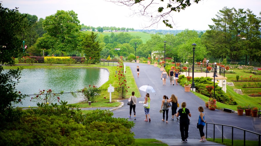 Hershey Gardens qui includes parc aussi bien que petit groupe de personnes