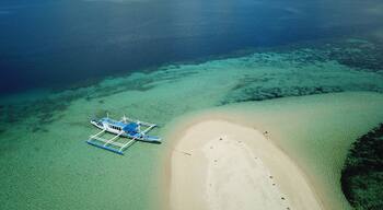 Aerial shot of Apulit Island in Taytay, Palawan, Phillippines