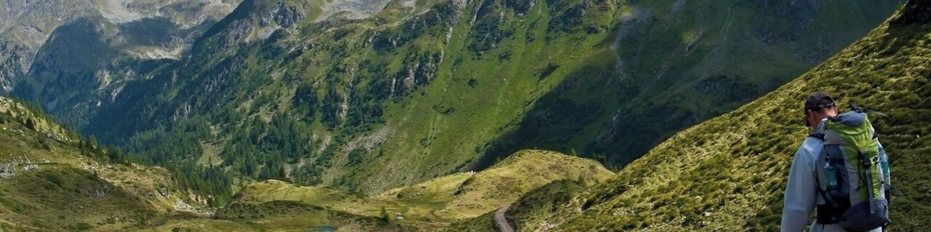 August 2011
Schladminger Tauern
Obertal valley (alt. ca. 1.800 m) on the road from Keinprechthuette to Trockenbrotscharte