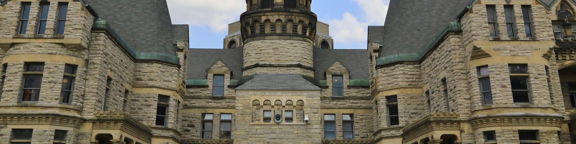 Shawshank Redemption - Ohio State Reformatory - Now a museum open to the public, the Mansfield Reformatory was built in 1886 and remained in operation until a 1990.