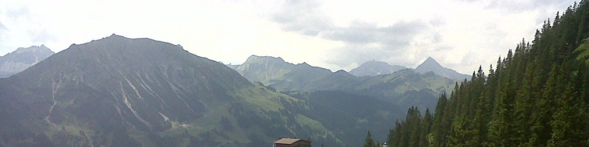 Gimpelhaus von der Tannheimer HĂŒtte