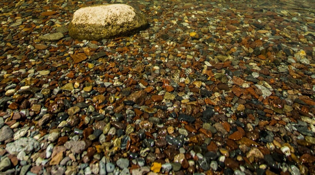 The Colorful Walensee.
#AquaTrove