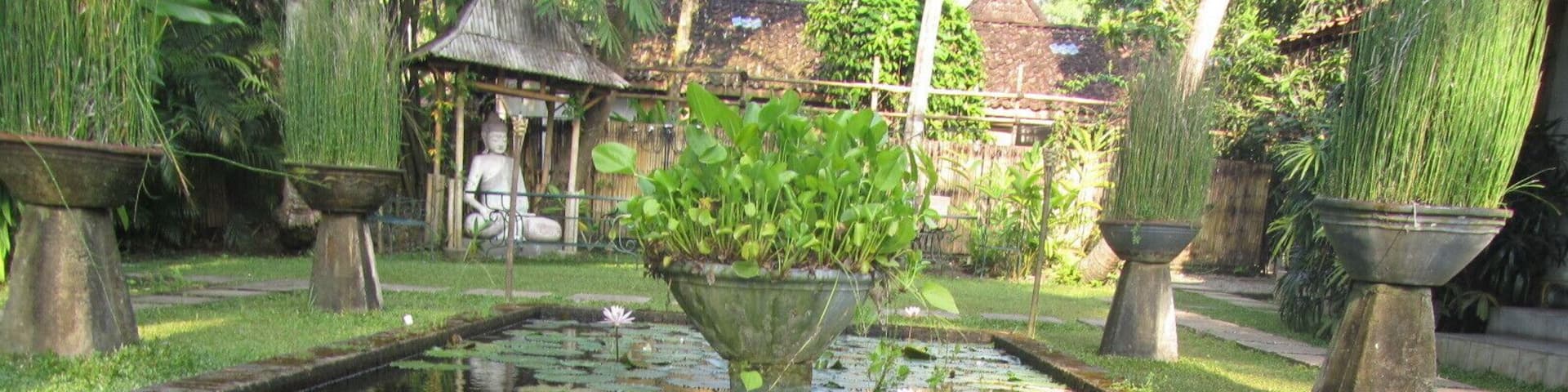 If you want serenity and you are planning a trip around Java, stay at this hotel on the outskirts of Jogjakarta. You can catch the train from Jakarta. #Java #serenity #green