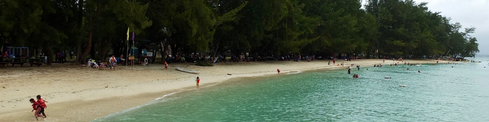 Beach of Manukan Island