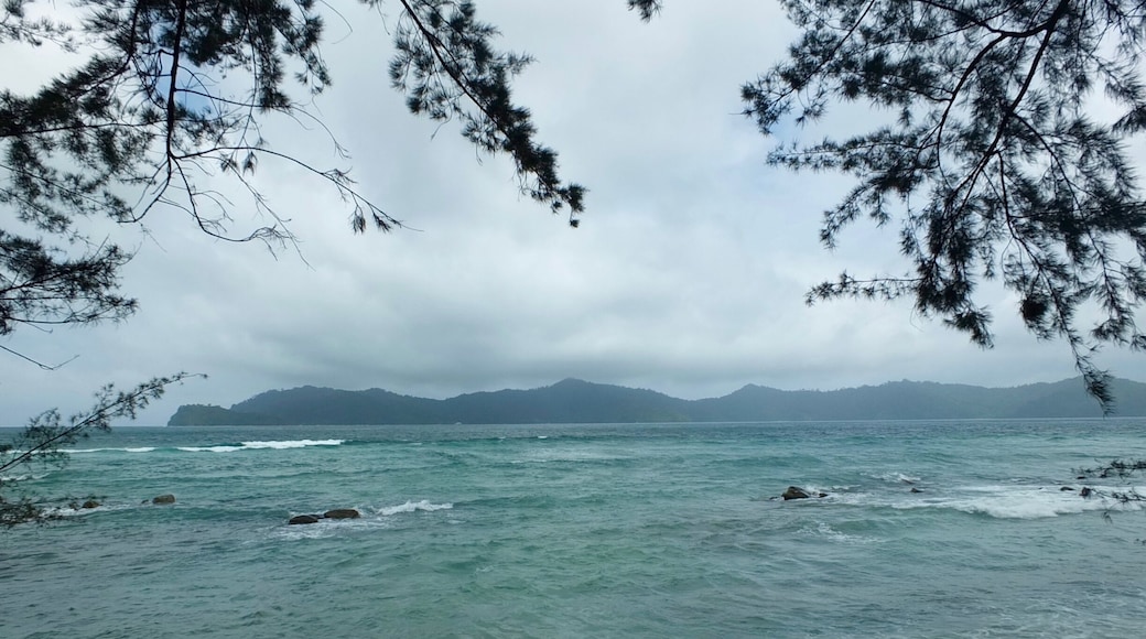 Backside of the Manukan Island