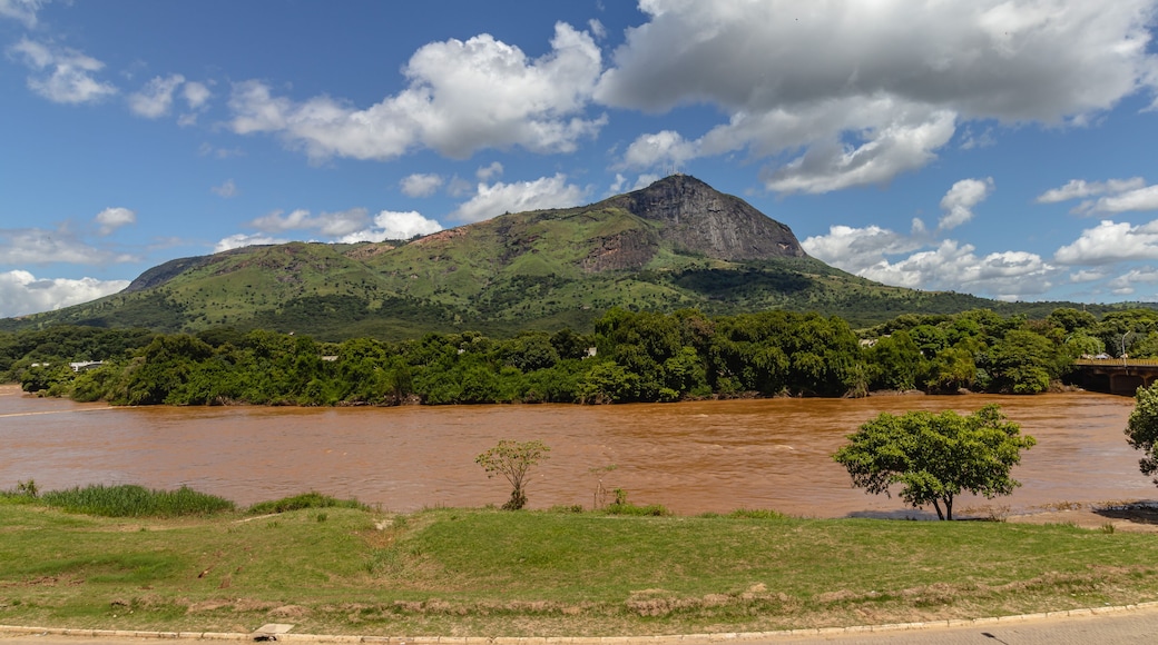 ๊ณ ๋ฒ ๋ฅด๋๋๋ฅด ๋ฐ๋ผ๋ค๋ฆฌ์ค