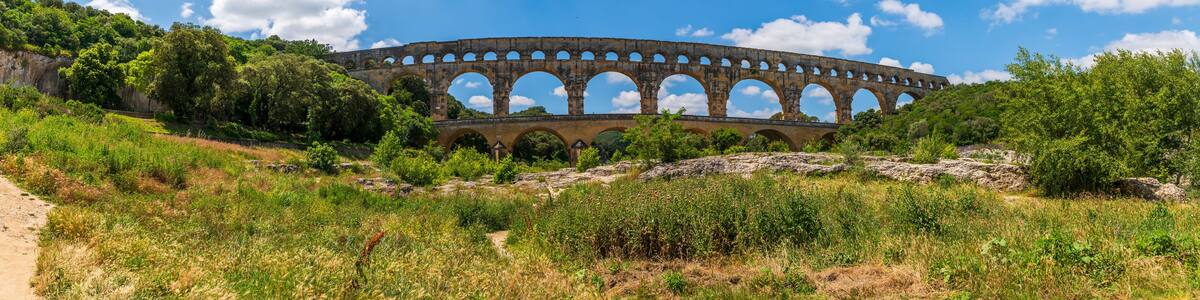 Roman aqueduct, Pont du Gard, Gard, Occitanie, France