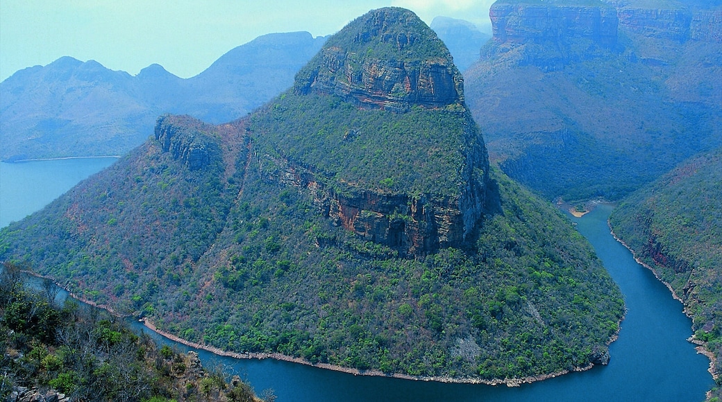 Graskop which includes general coastal views, mountains and a river or creek