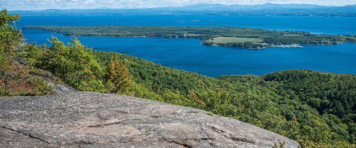 View from the sumit of Rattlesnake mountain