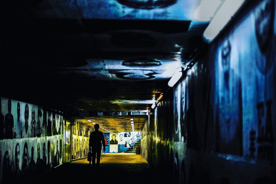 Underpass at the Croisettes subway station. Great for street photography !