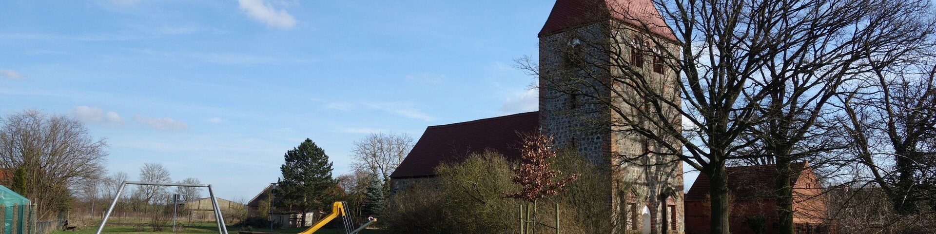 This is a picture of the Brandenburger Baudenkmal (cultural heritage monument) with the ID