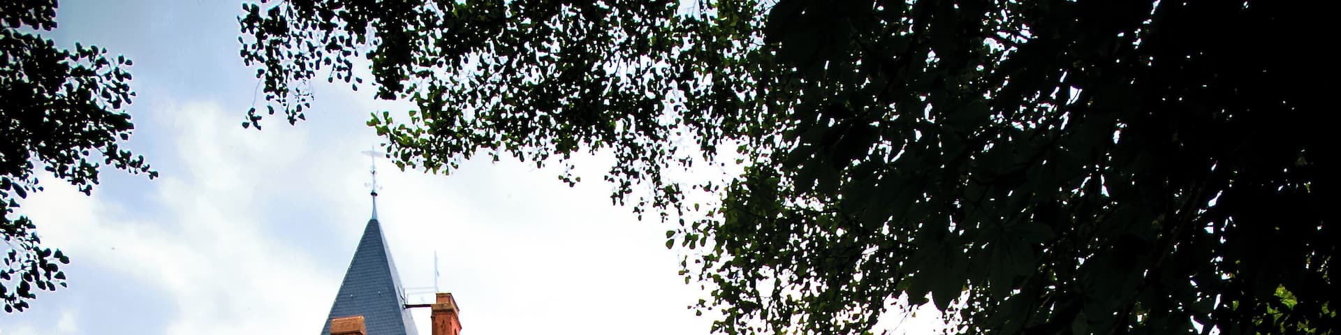 Die Plattenburg, von der alten Mühle aus gesehen.