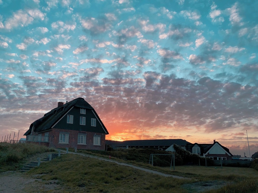 Cozy evening in the summer house in Fanรธ.