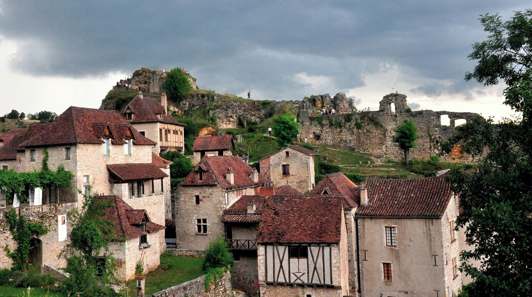 In 2012 this little village on the causses de Quercy was named the 'most beautiful' of the 'plus beaux villages' of France. There can be no disputing this - it truly is one of the most stunning places we have ever been. We stayed here for a week and never tired of this fabulous view from our little cottage.