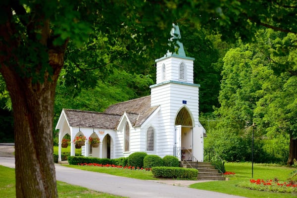 Storybook Gardens showing heritage architecture