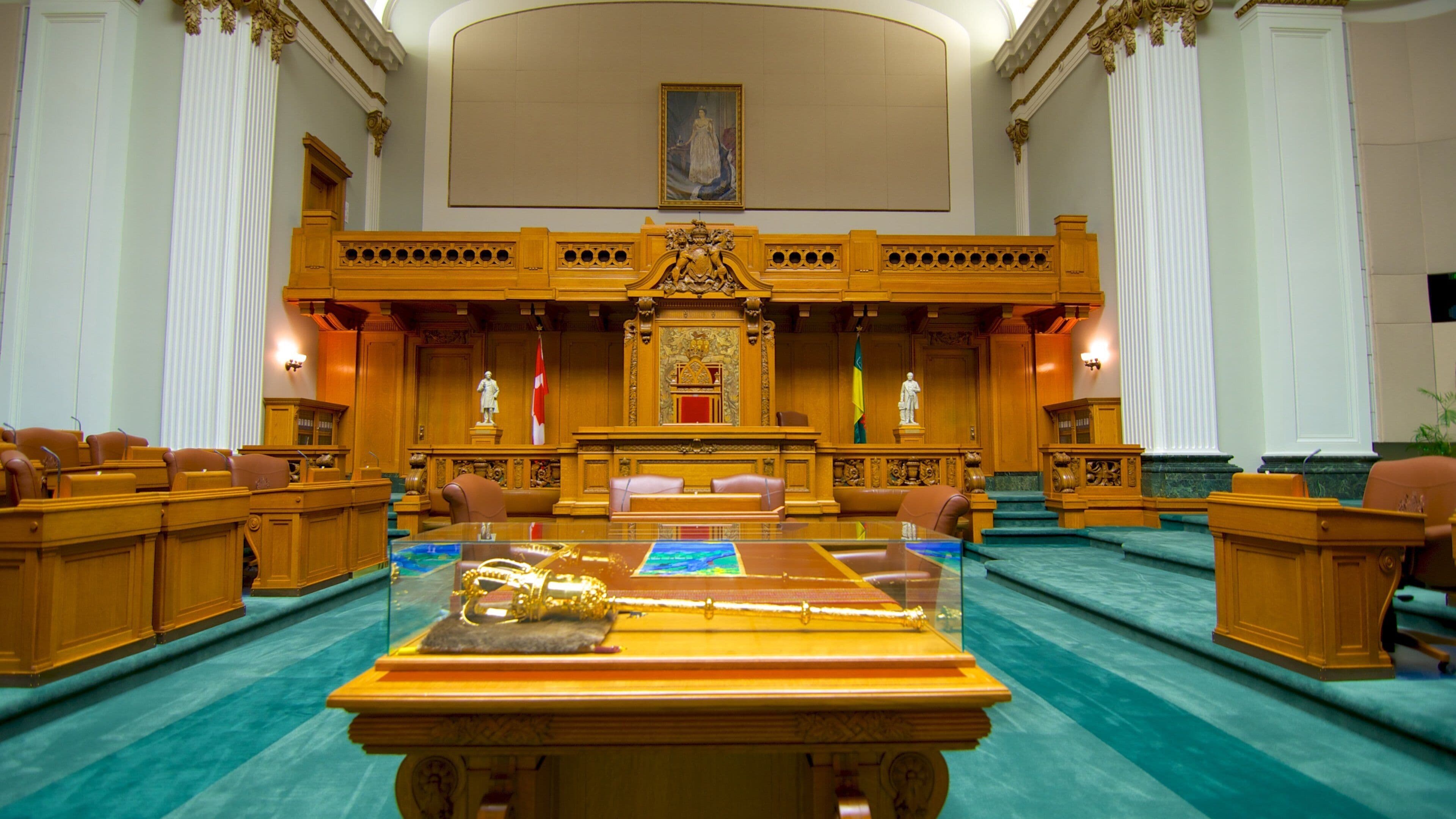 Saskatchewan Legislative Building mostrando elementos del patrimonio, patrimonio de arquitectura y un edificio administrativo