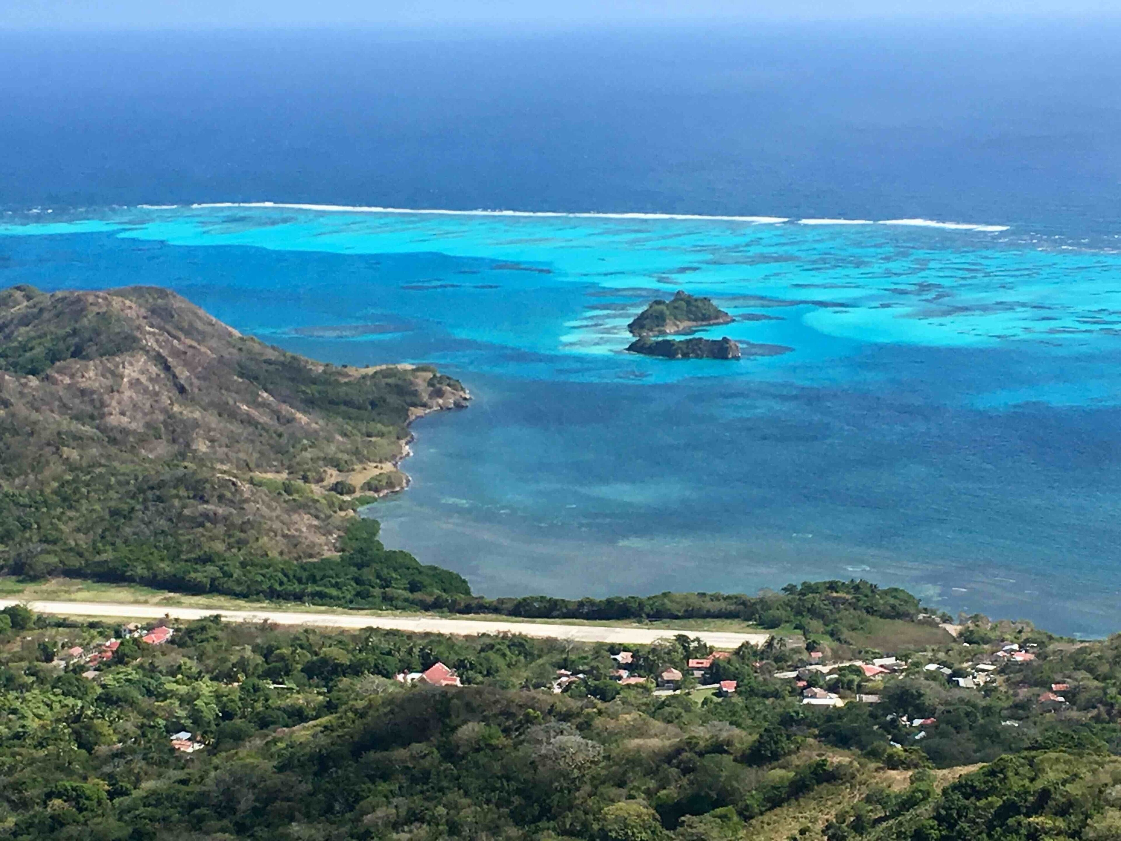 #takeahike in Providencia to meditation rock and enjoy the sea of the seven colours