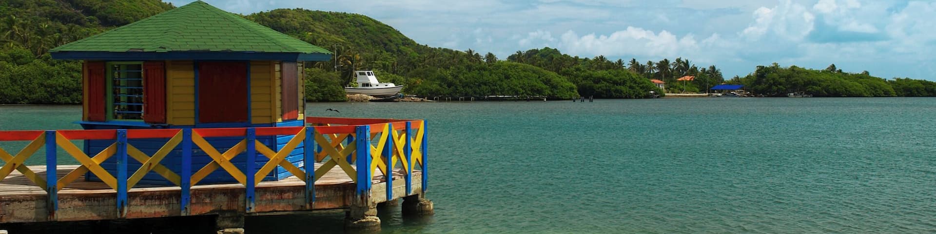 Gazebo in the sea, Lovebird's Bridge, Providencia, Providencia y Santa Catalina, San Andres y Providencia Department, Colombia