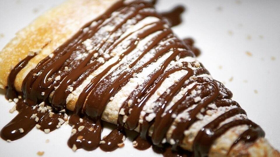 Crepê de ricota com Limao siciliano e Ganache de café