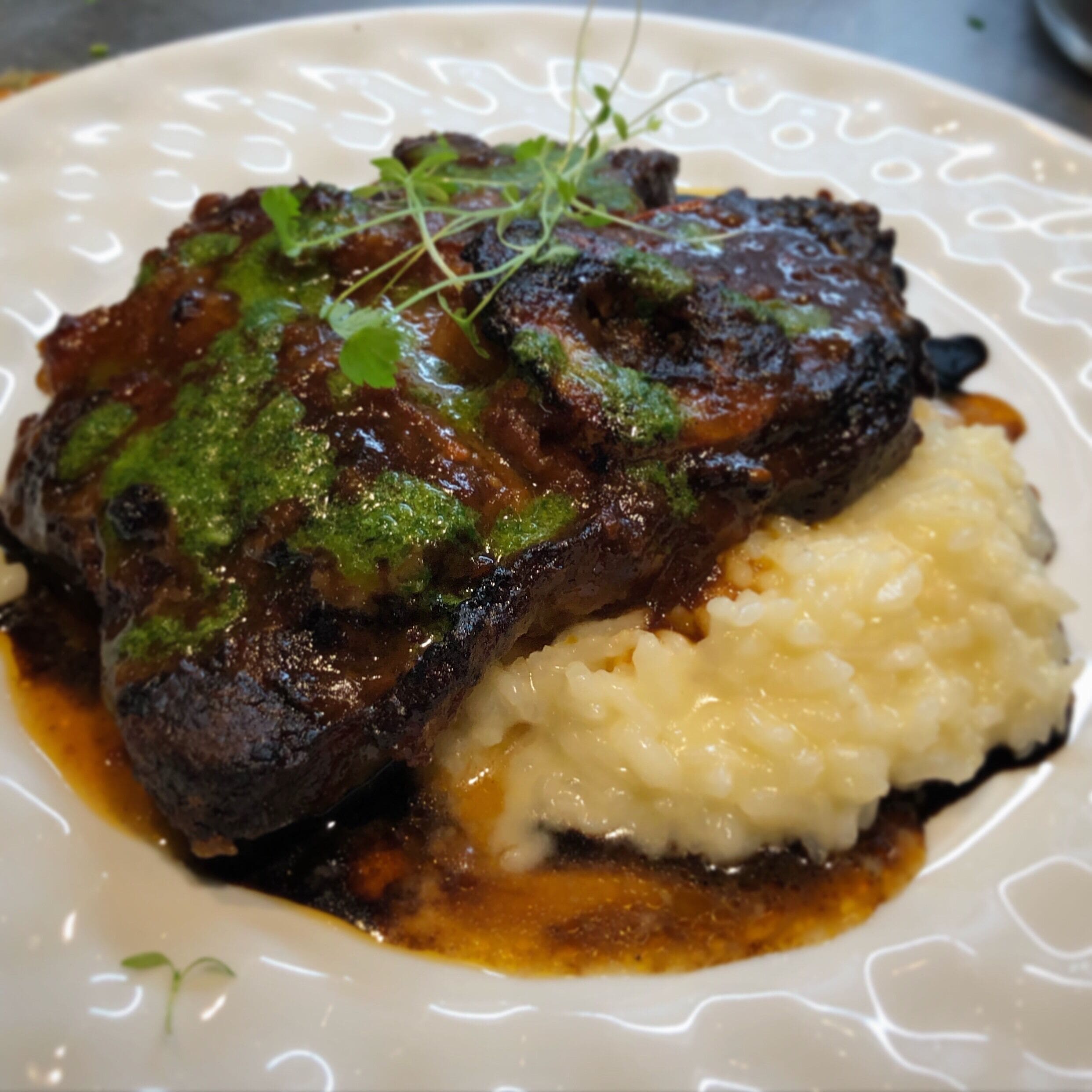 Ossobuco a fiorentina e risoto bianco com gremollata