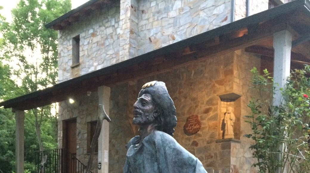 The Weary Pilgrim calls in to the Alburgue (Hostel)