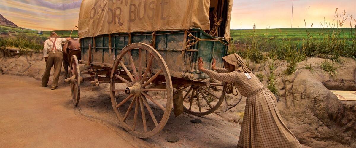 Great Platte River Road Archway showing heritage elements