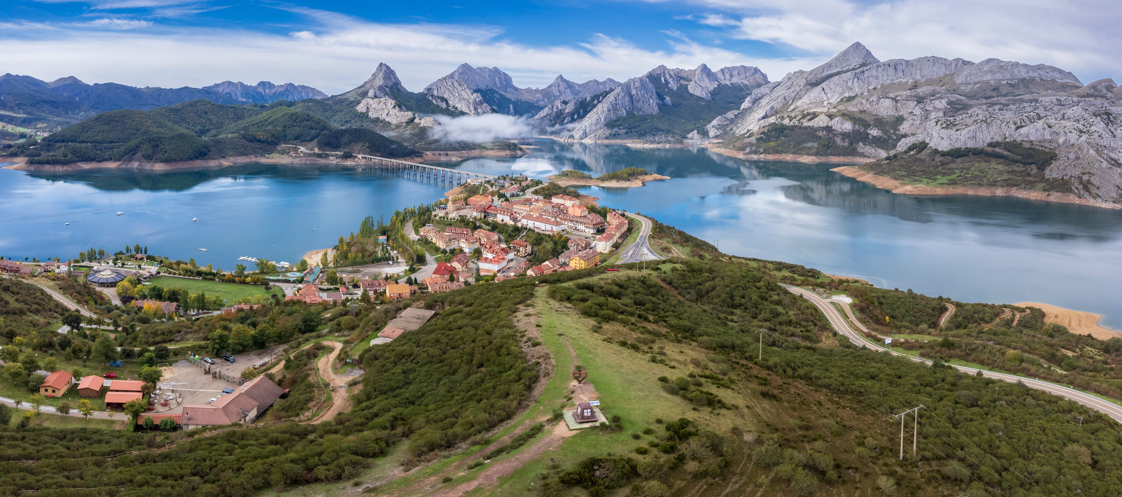 Riaño Mountain and Mampodre Regional Park, Riaño, province of León, autonomous community of Castile and León, Cantabrian mountain range, Spain