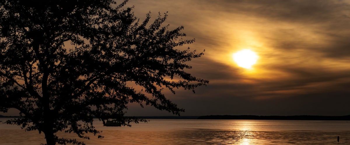 Sunrise at the lake in Oklahoma