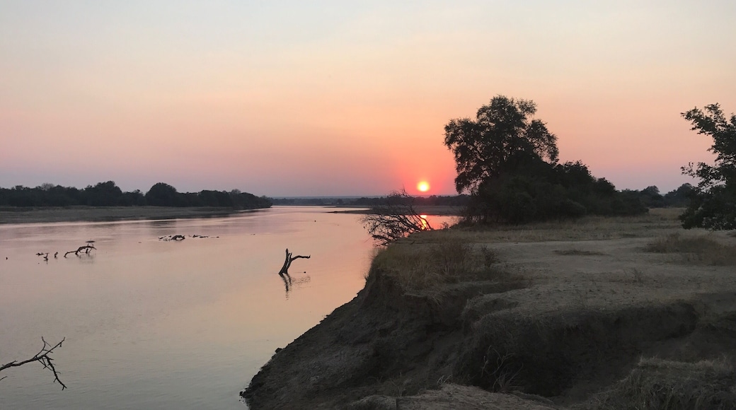 Sundowner after evening game drive with Robin Pope.