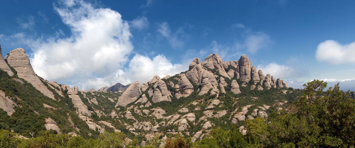 Panoramic views of the mountain of Montserrat