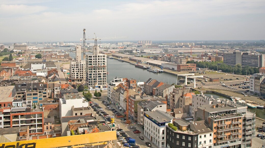 Museum Aan de Stroom showing a city, skyline and a bay or harbor