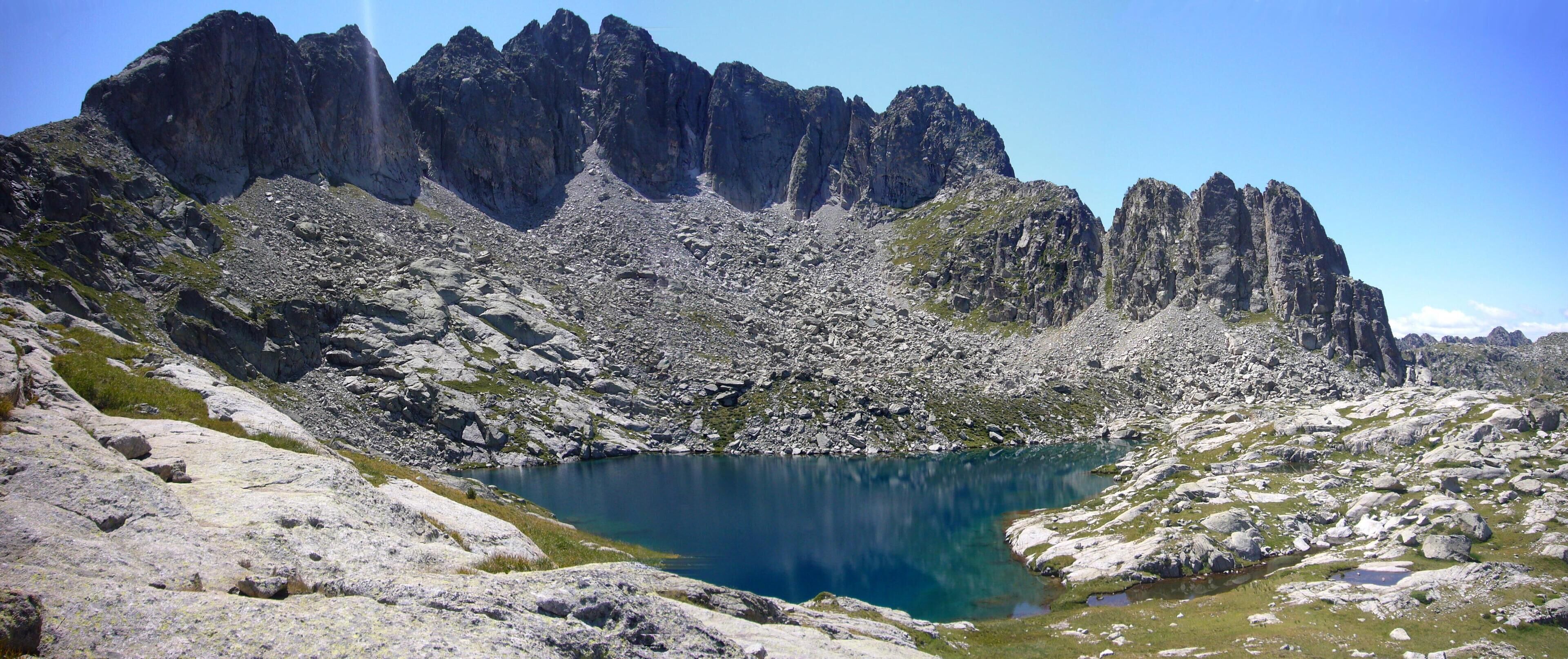 Estany Perdut i Tossal de la Montanyeta; la Vall de Boí, Alta Ribagorça, Catalunya