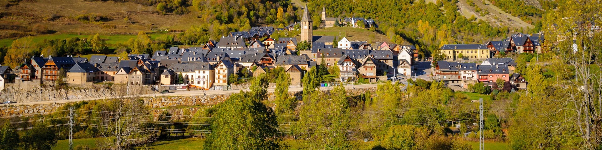 Salardú and Unha villages, in Naut Aran, during autumn (Aran Valley, Catalonia, Pyrenees, Spain)