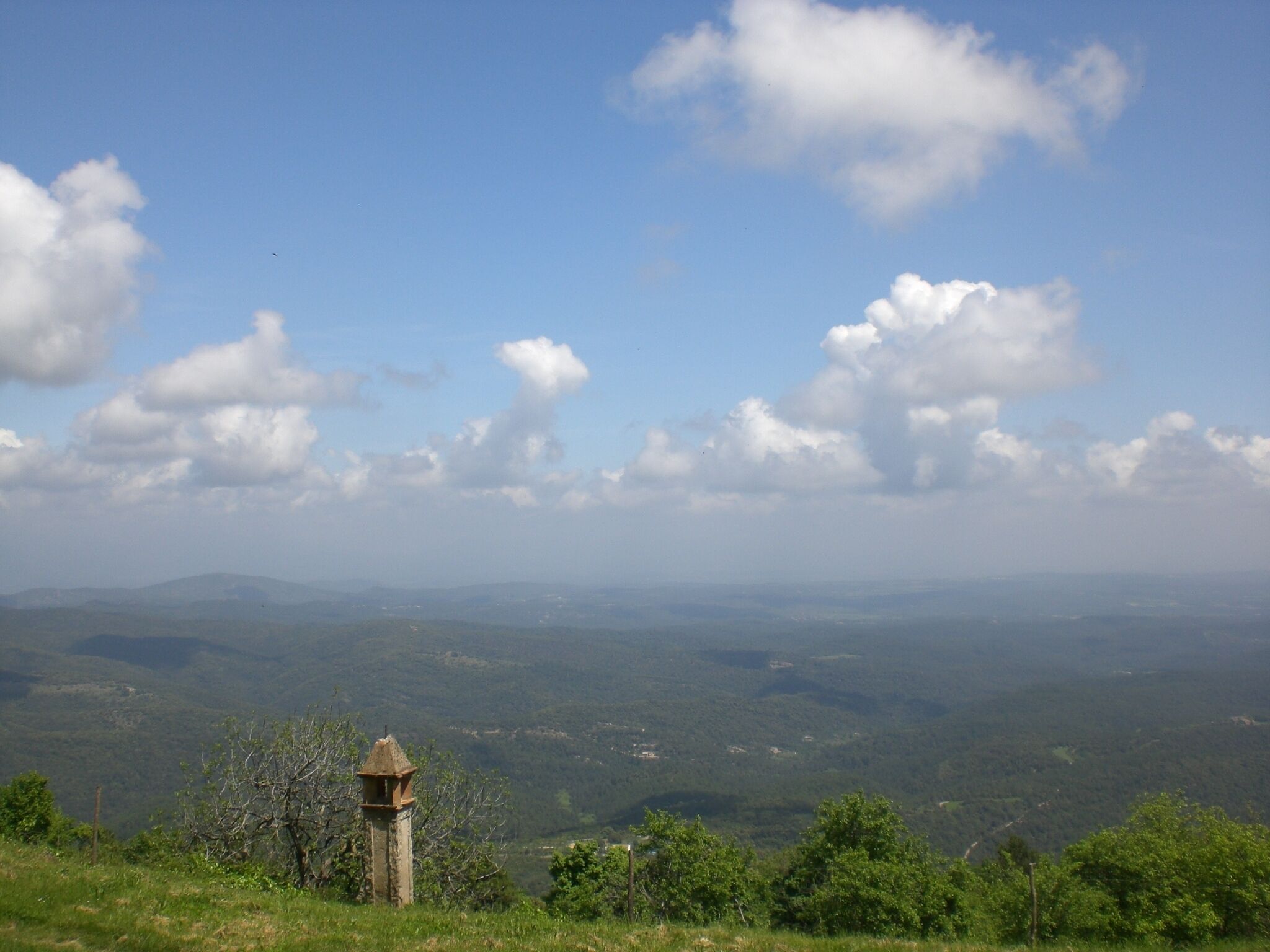 Vistes a l'est des de Falgars (maig 2011)
