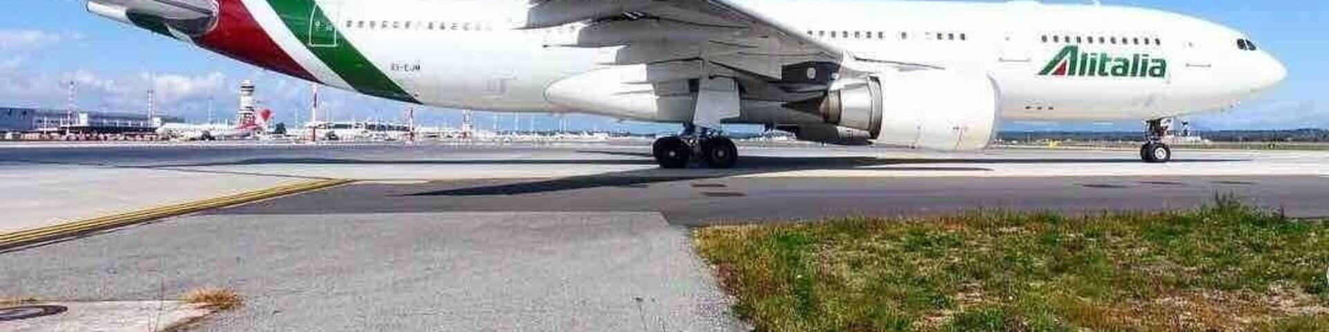 Plane Spotting
EI-EJM Alitalia Airbus A330-202 🇮🇹