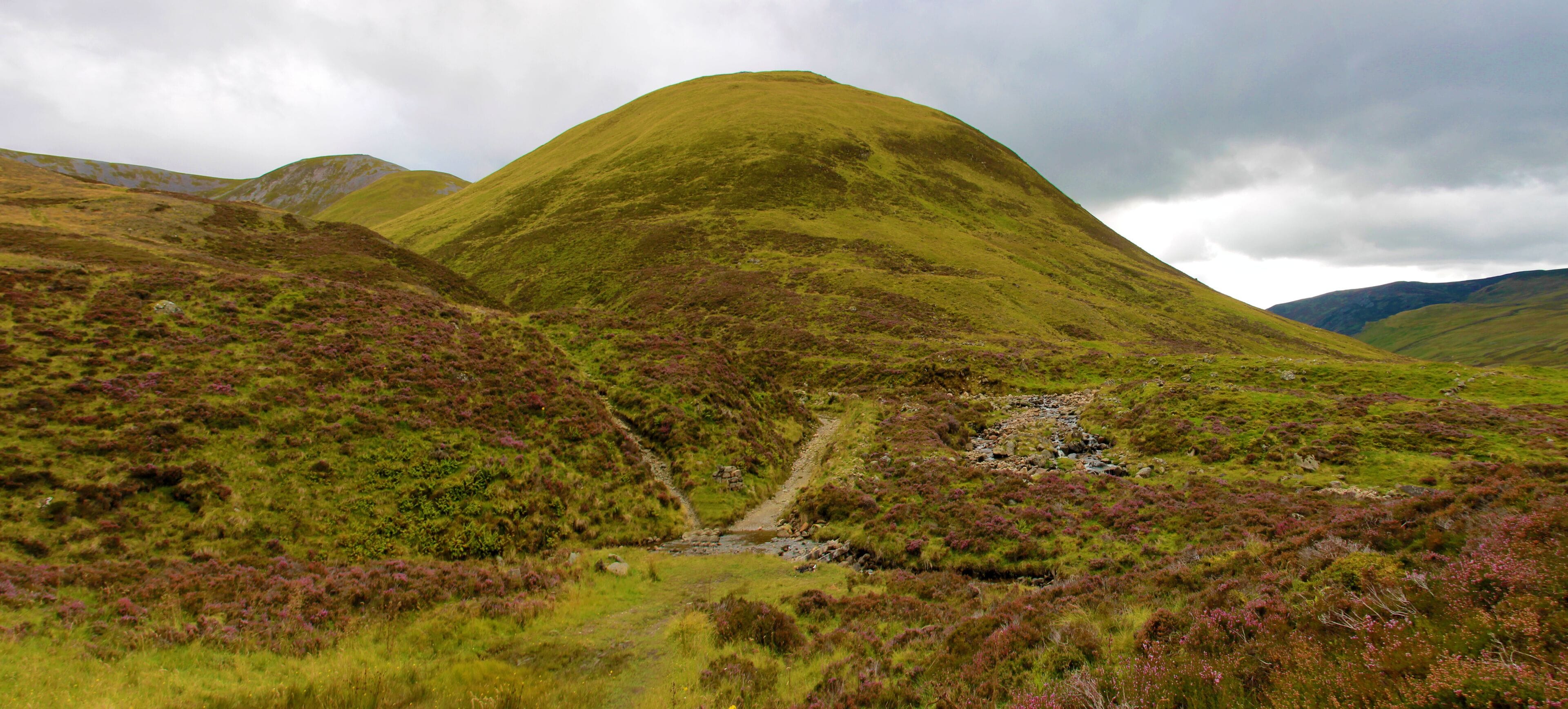 Scottish Highlands. Cairngorm Mountains. Braemar, Royal Deeside, Aberdeenshire, Scotland, UK.