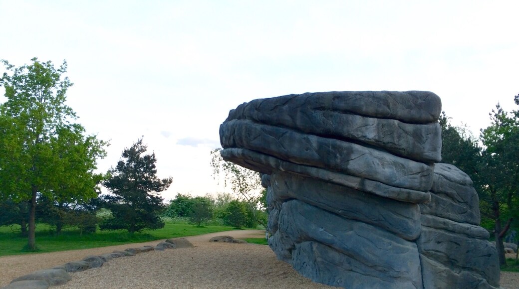 Bouldering, sailing, windsurfing, running, bird watching, golfing.... All these you can do here :)