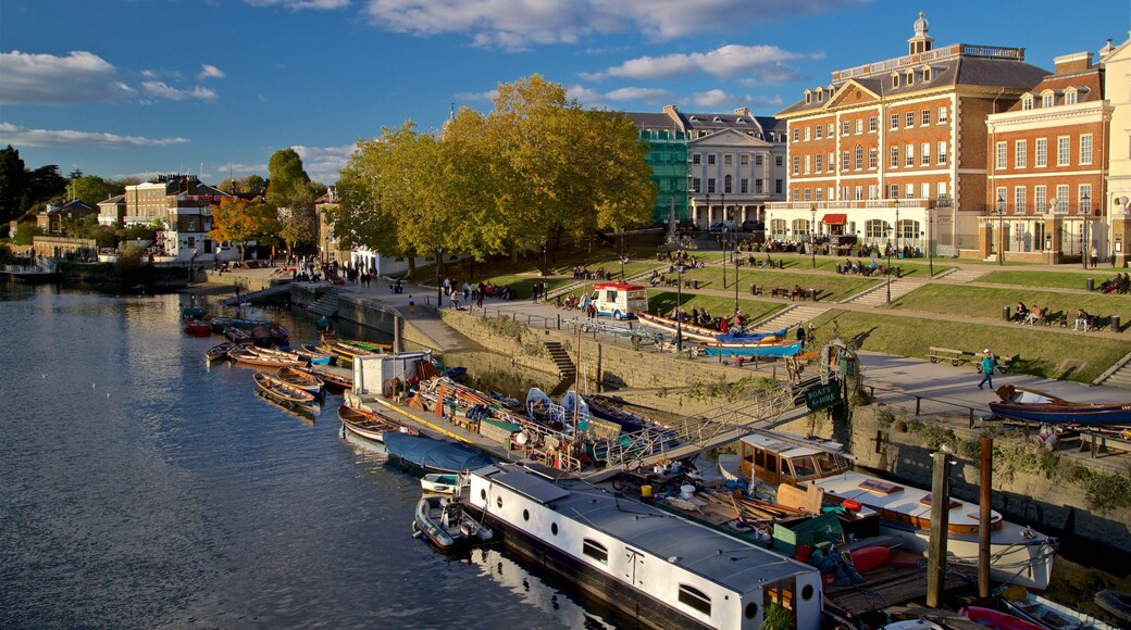 Richmond som inkluderer bukt eller havn og elv eller bekk