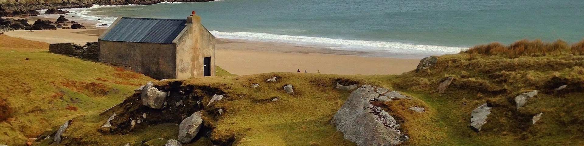 Achill Island is such a pretty spot to see if ever in Ireland. Some great scenery and landscapes. Keem Beach is a must - shown here