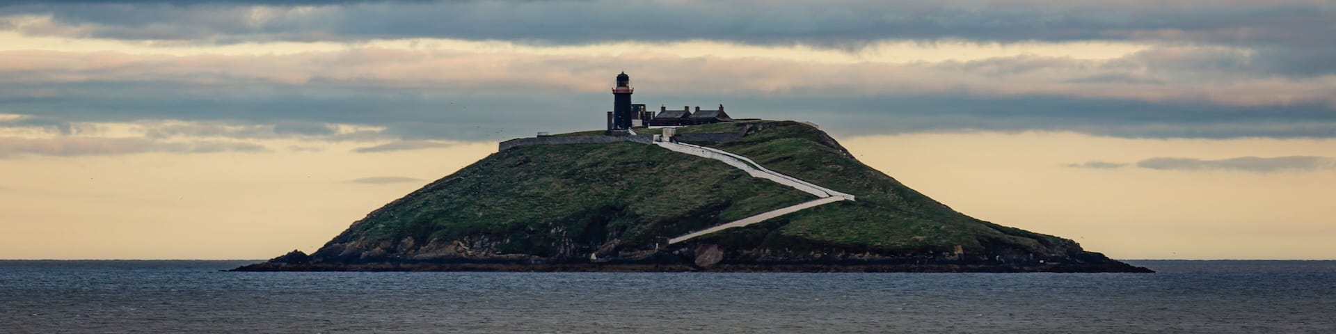Irish Coastline, Garryvoe Beach, Ballycotton, Cork, Ireland