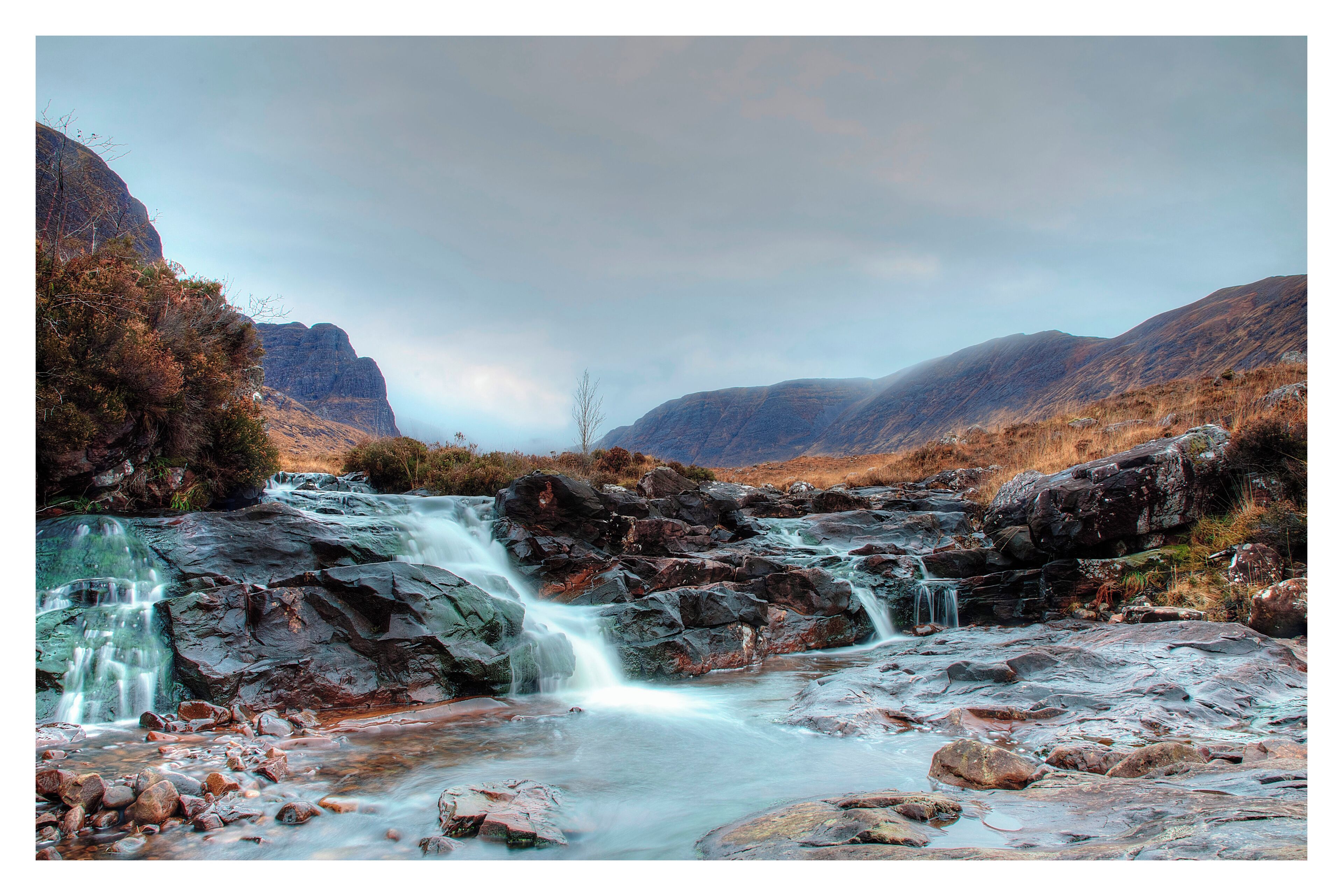 The morning light turned out quite flat but the colours of the rocks and water made up for it