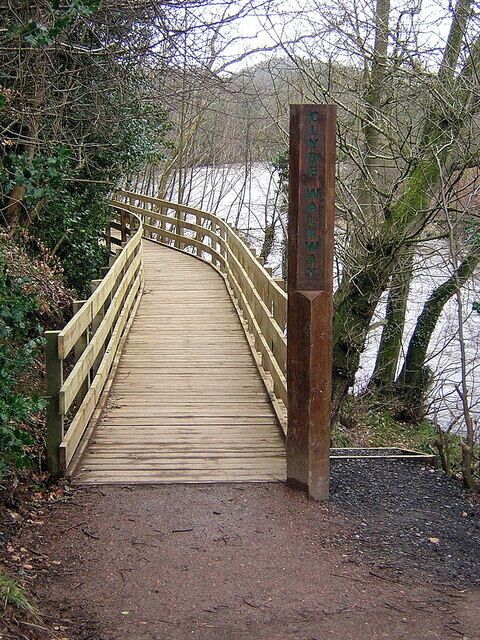 Clyde Walkway Near Crossford. New section of Clyde Walkway north of Crossford