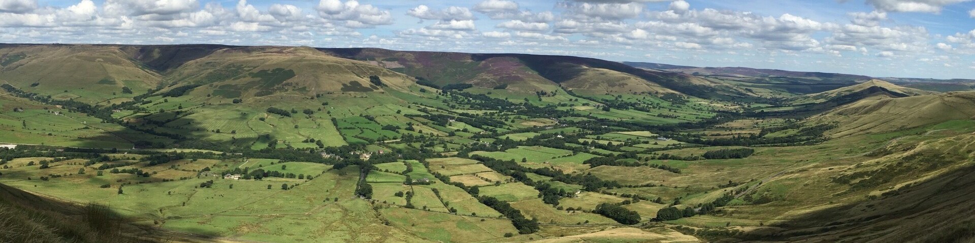 A view of Edale from Rushup Edge, Peak National Park.